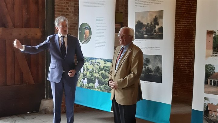 Opening tentoonstellig singraven