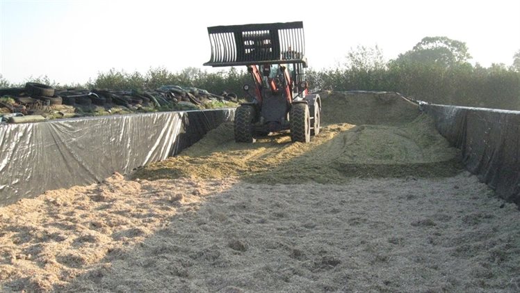 absorberende onderlaag bij inkuilen