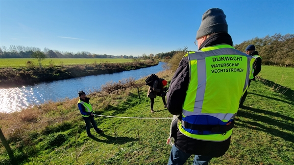 Dijkwachtoefening aan de Vecht