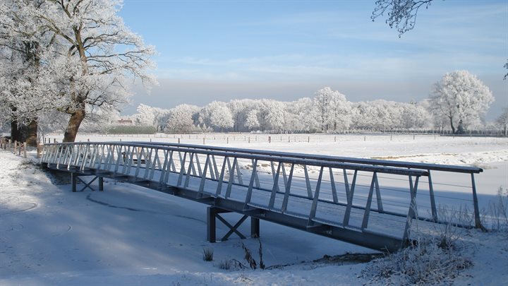 Brug over doorbraak