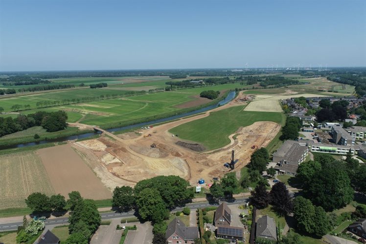 luchtfoto aanleg stadsfront Gramsbergen