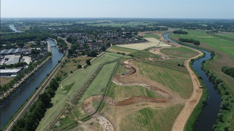 ontstaan stadsfront en nevengeul bij Gramsbergen zichtbaar