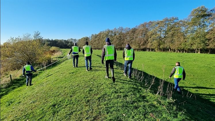 Dijkwachters 2 patrouille 3 kanten dijk web