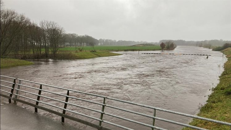 Vecht hoog water 21 december1