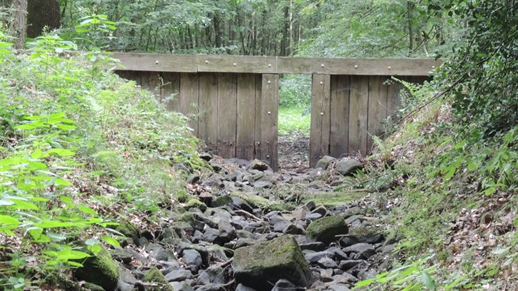 knijpstuw droogte Brunin