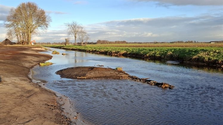 aanleg natuurvriendelijke oevers november 2024