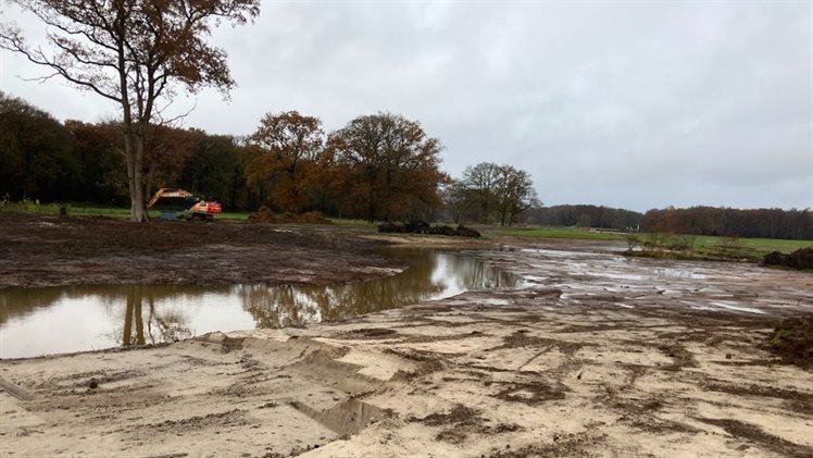 de nieuwe slenk in Eerderhooilanden
