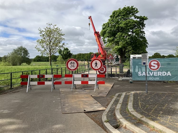 Sluizeneiland Hardenberg werkzaamheden aan fietspad