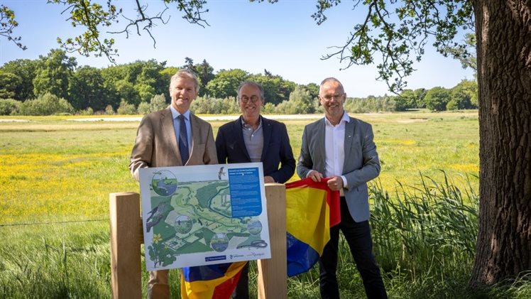 Onthulling van het informatiebord