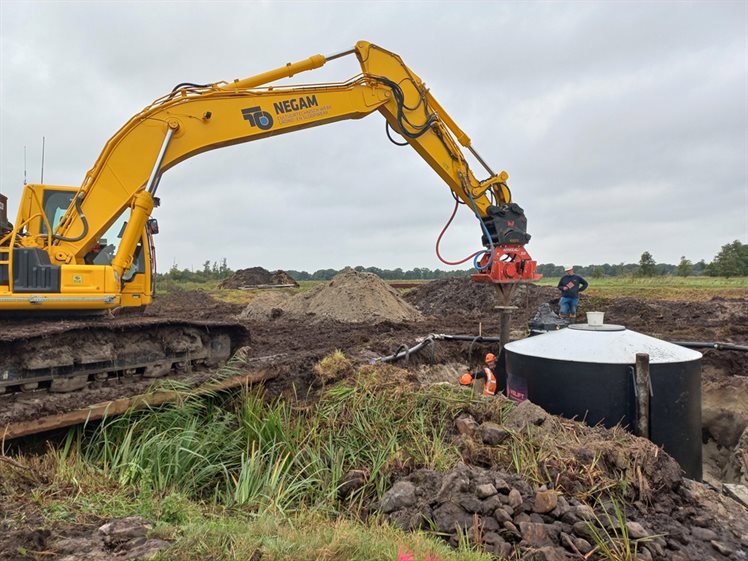 Plaatsing vistrap bij de Geeserstroom