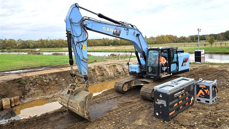 Foto elektrische graafmachine2