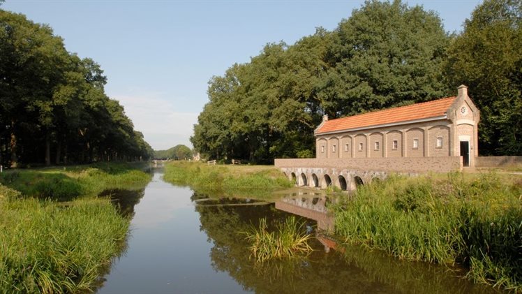 schuivenhuisje bij Dinkel