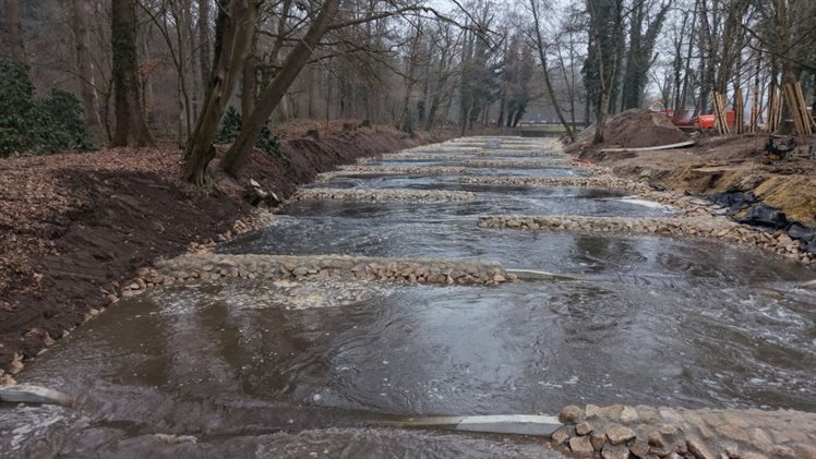 de nieuwe vispassage naast het Schuivenhuisje