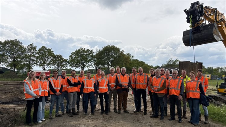 Groepsfoto projectbezoek DIWA_19052026